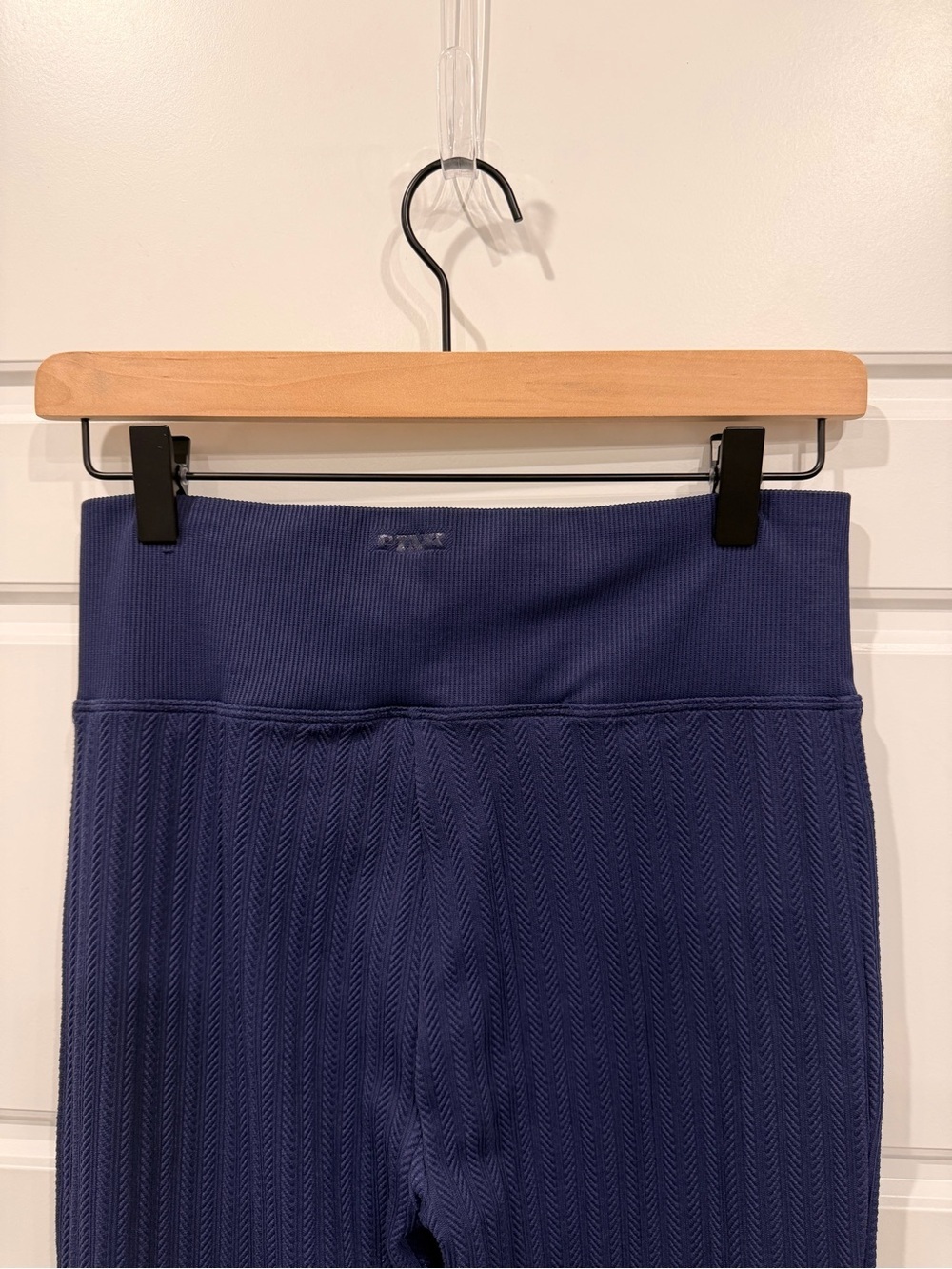 PINK Victoria’s Secret Seamless Cable Flare Leggings Navy Large Athleisure Gym - Picture 3 of 7